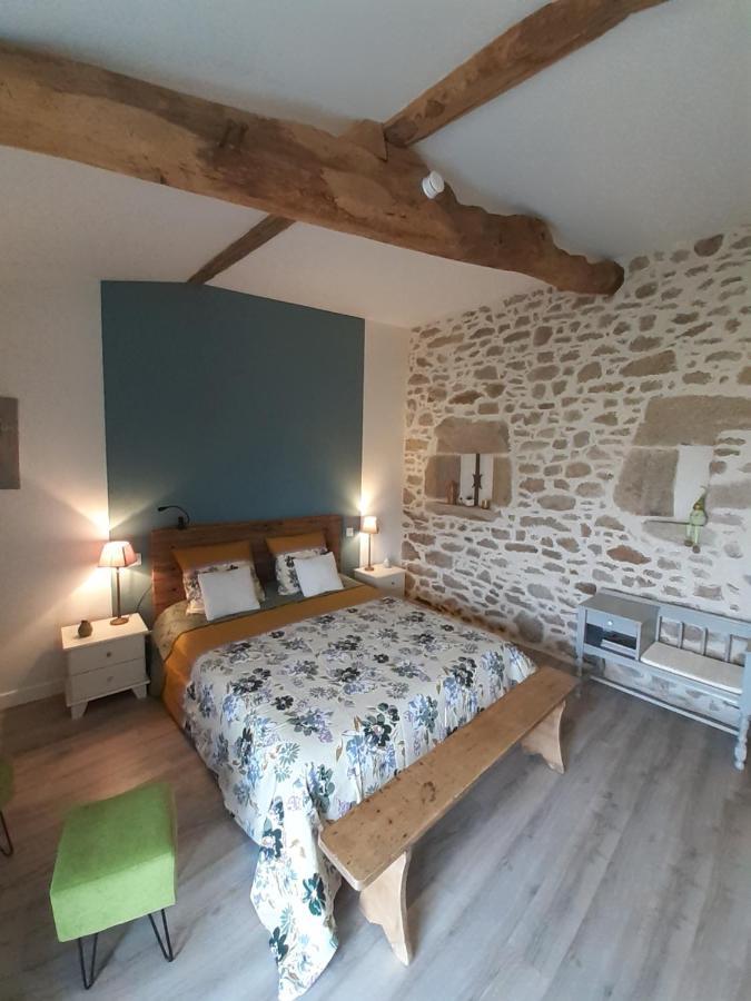 Les Chambres Du Couraud Saint-Aubin-des-Ormeaux Exteriör bild